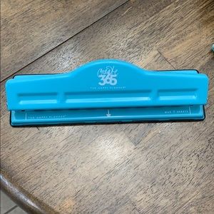 Happy Planner classic paper punch